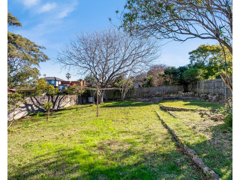 20 Connaught Street, Narraweena NSW 2099