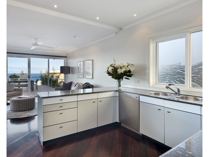 9 Loch Street, Freshwater NSW 2096