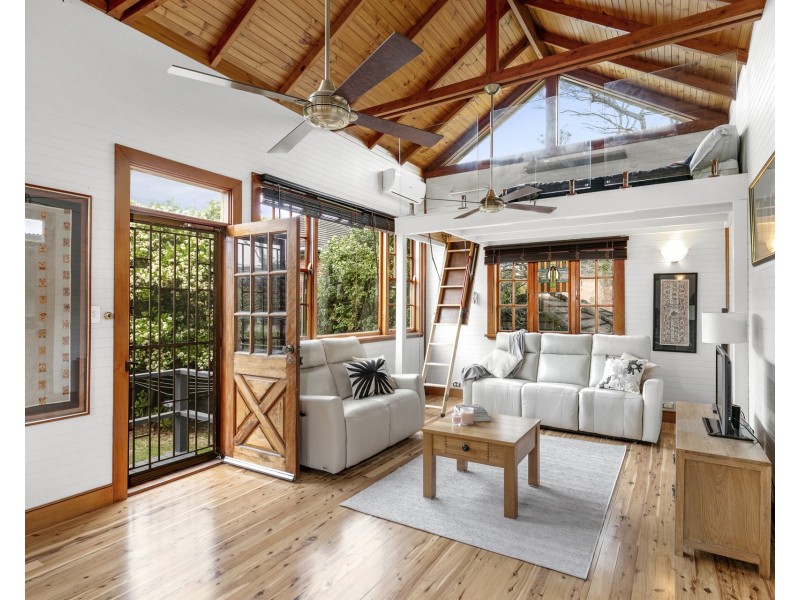 40 Wyndora Avenue, Freshwater NSW 2096