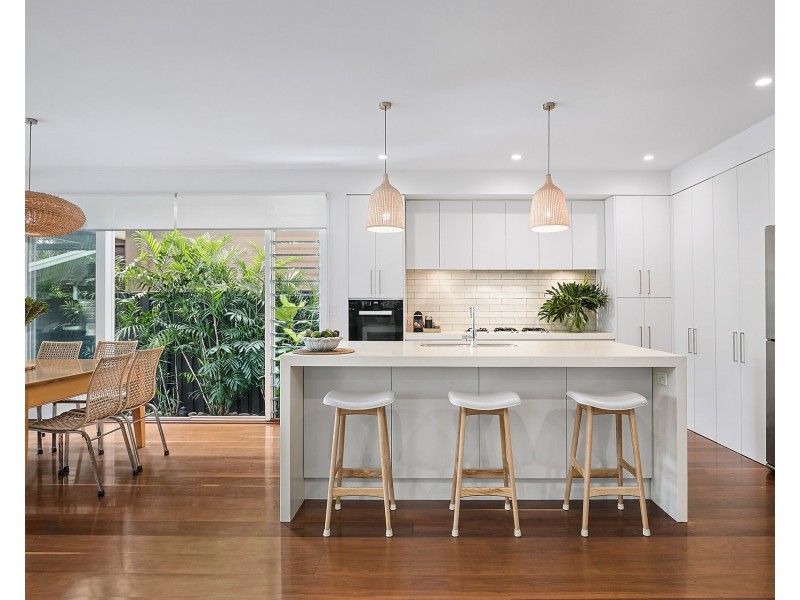 25 Stirgess Avenue, Curl Curl NSW 2096