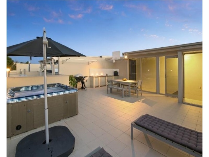 18/23B-27 Pine Avenue, Brookvale NSW 2100