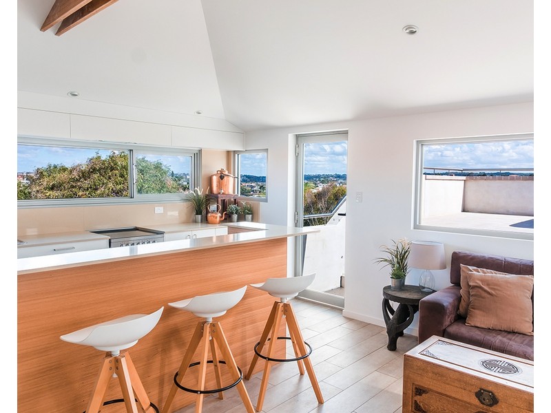 18a Loch Street, Freshwater NSW 2096
