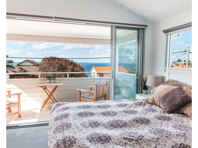 18a Loch Street, Freshwater NSW 2096