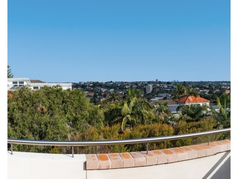 18a Loch Street, Freshwater NSW 2096