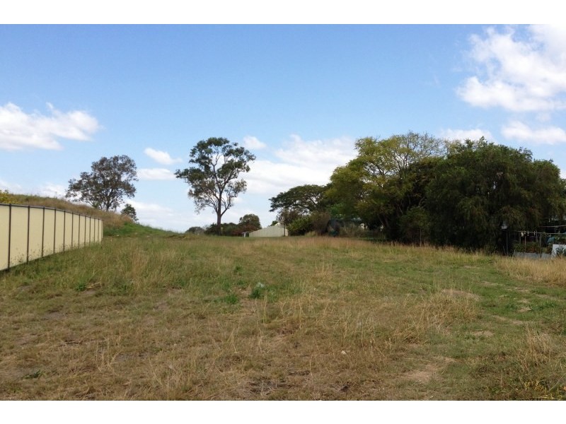 Yamanto QLD 4305