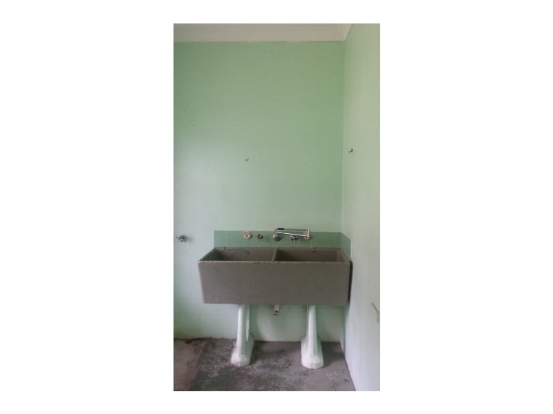 12a Olga Road, Maddington WA 6109