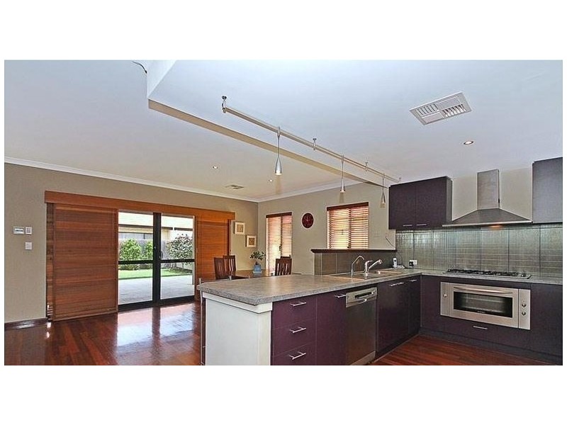 34 Talia Drive, Stirling WA 6021