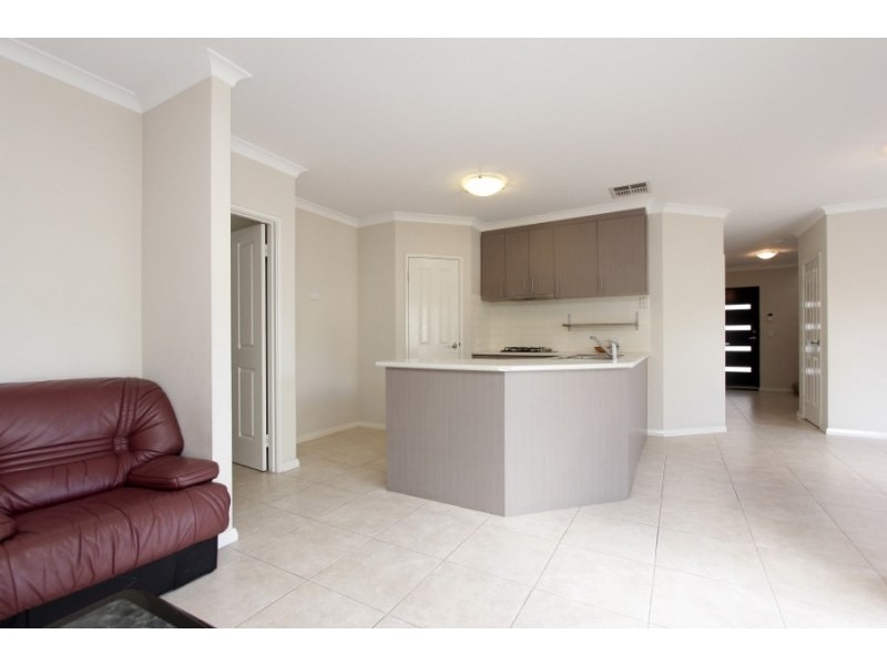 D/16 Pollard Street, Glendalough WA 6016