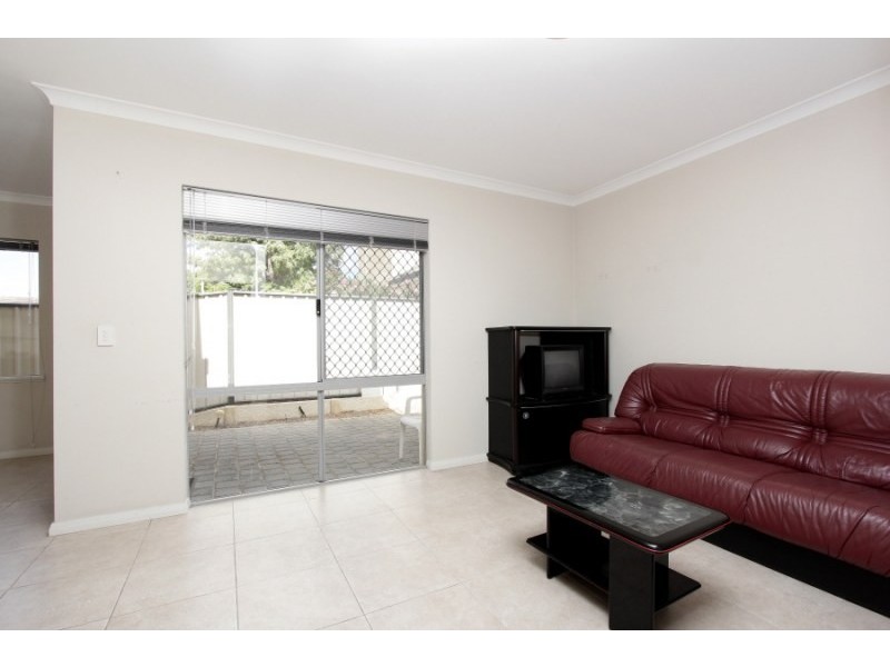 D/16 Pollard Street, Glendalough WA 6016