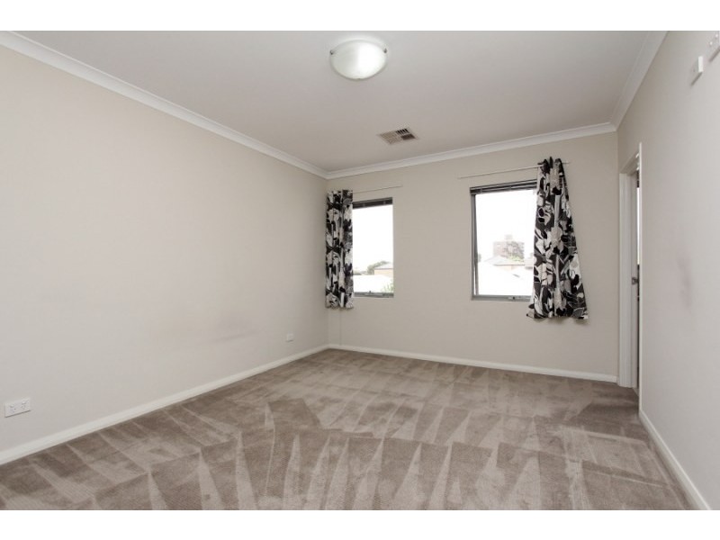 D/16 Pollard Street, Glendalough WA 6016