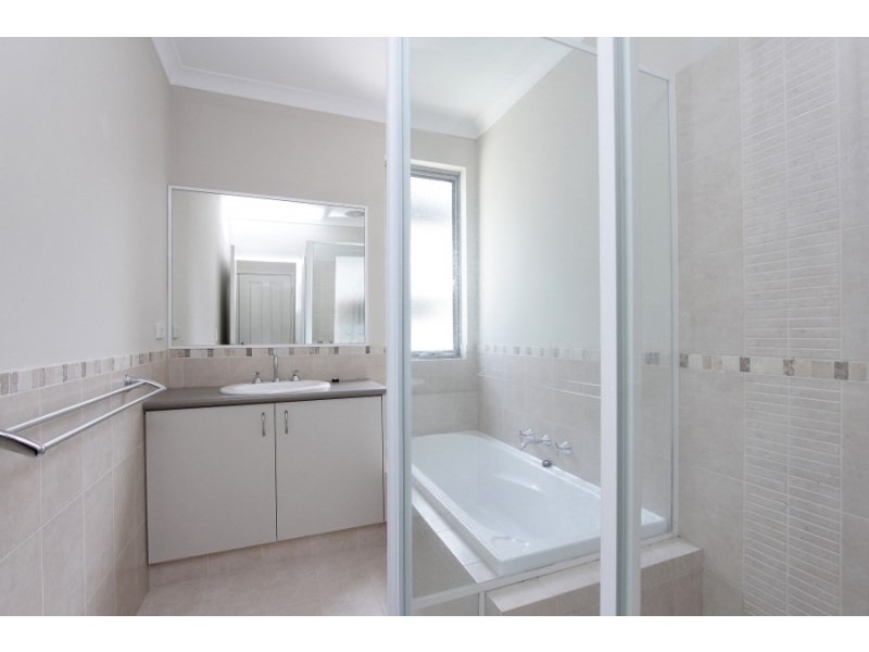 D/16 Pollard Street, Glendalough WA 6016