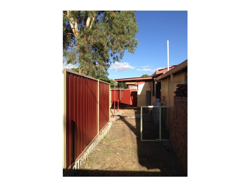 318 Railway Parade, East Cannington WA 6107