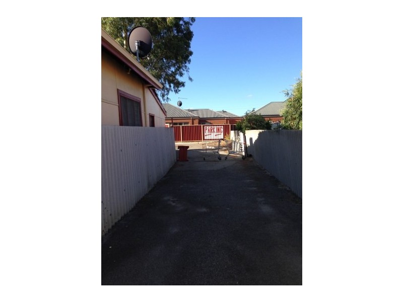 318 Railway Parade, East Cannington WA 6107