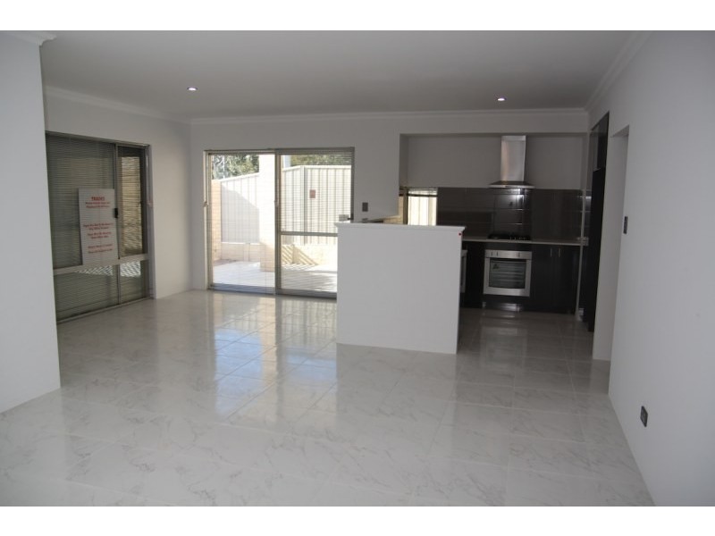 136B Walderton Avenue, Balga WA 6061