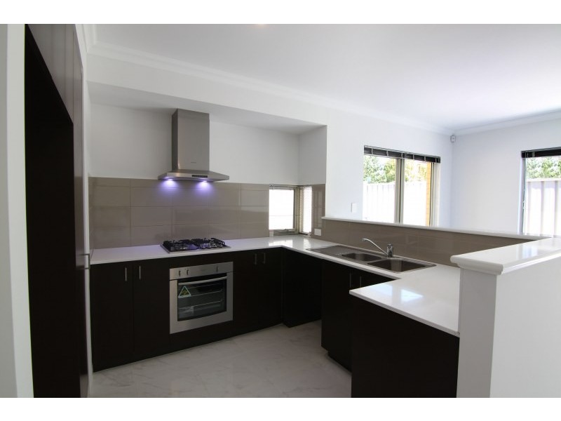 136A Walderton Avenue, Balga WA 6061