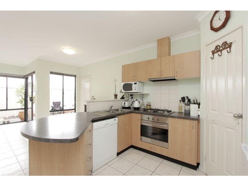 6/44-46 Grey Street, Cannington WA 6107