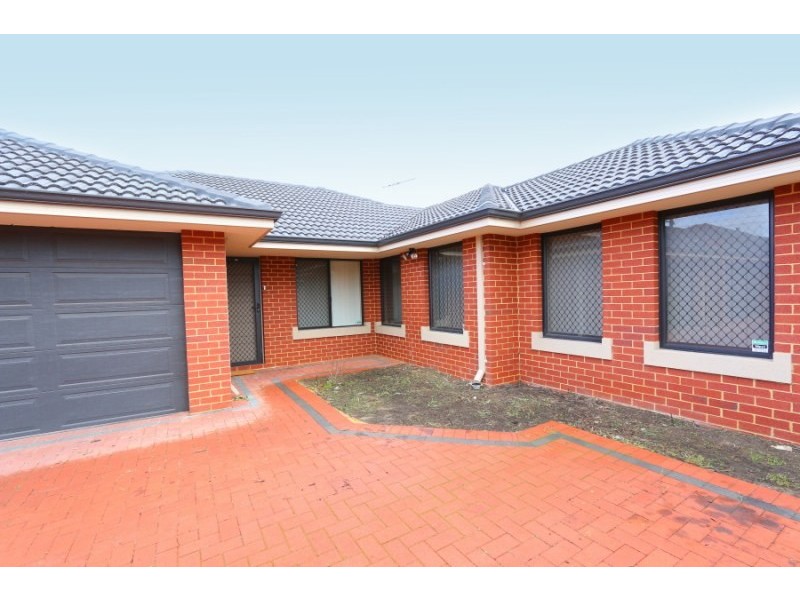 2/181 Manning Road, Bentley WA 6102
