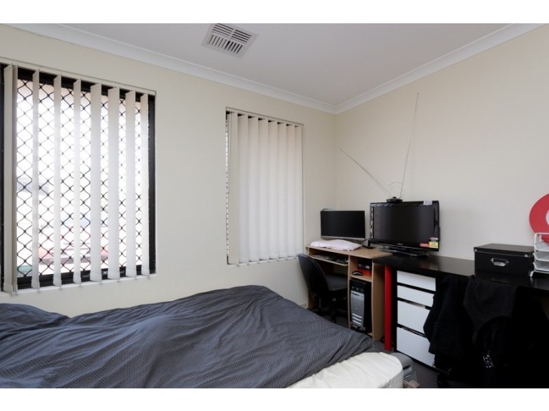 2/181 Manning Road, Bentley WA 6102