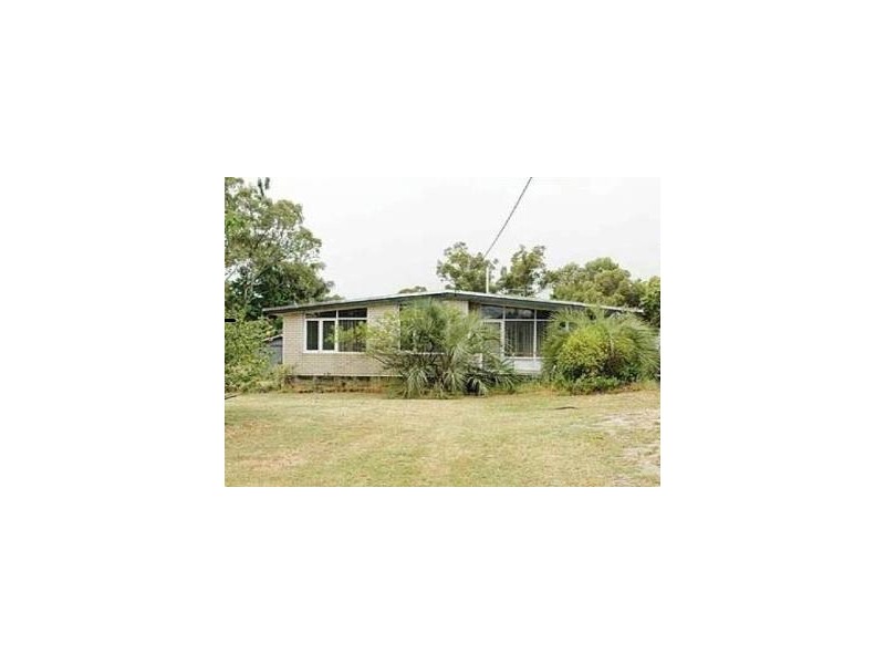 8 Westfield Street, Maddington WA 6109