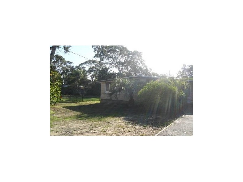 8 Westfield Street, Maddington WA 6109