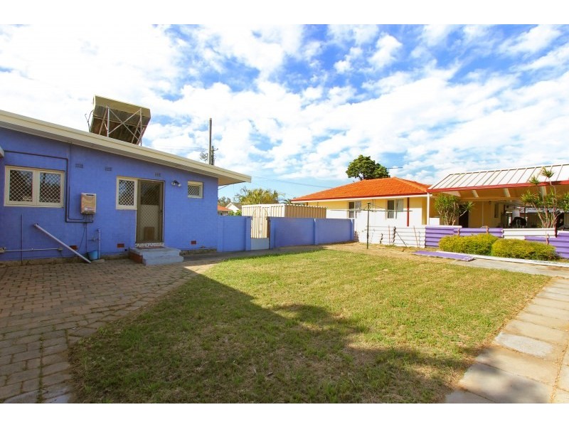 22 Bendix Way, Girrawheen WA 6064