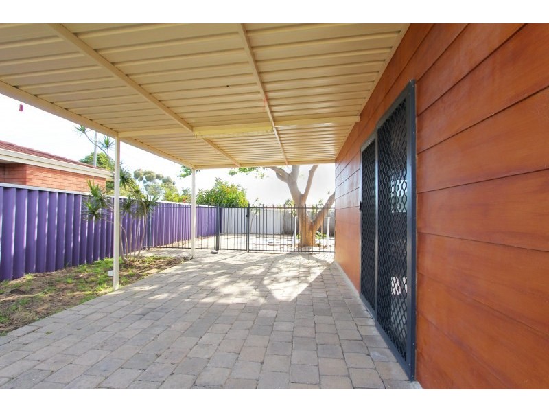 22 Bendix Way, Girrawheen WA 6064