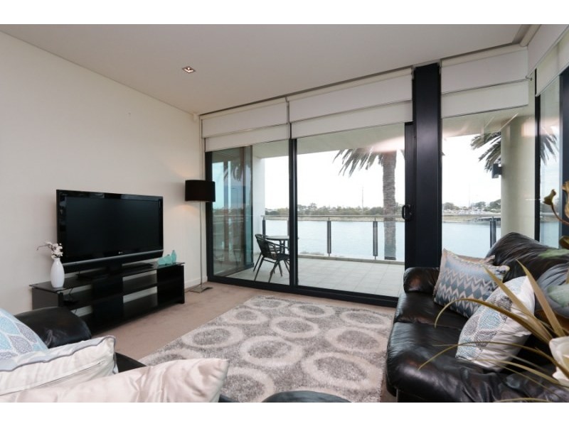 E201/70 Canning Beach Road, Applecross WA 6153