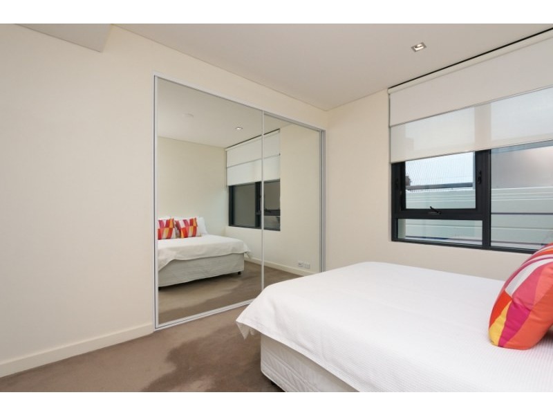 E201/70 Canning Beach Road, Applecross WA 6153