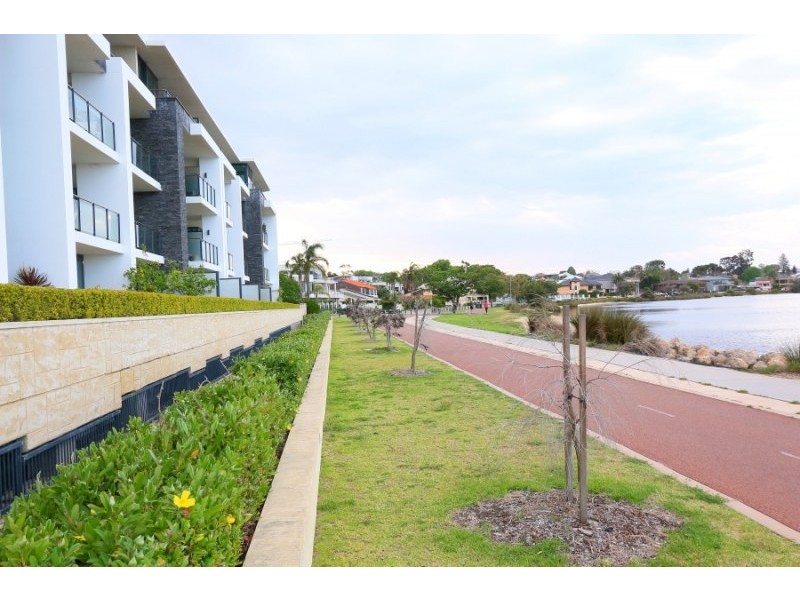 E201/70 Canning Beach Road, Applecross WA 6153