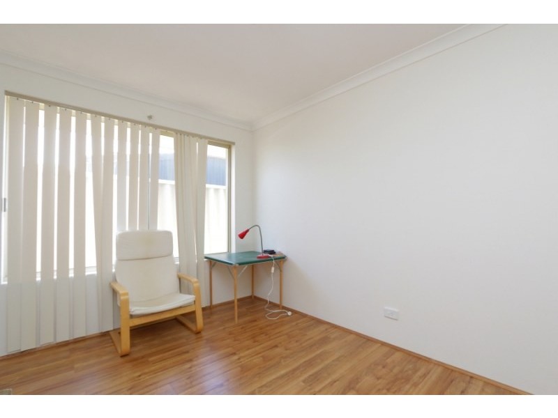 B/11 Chester Street, Belmont WA 6104