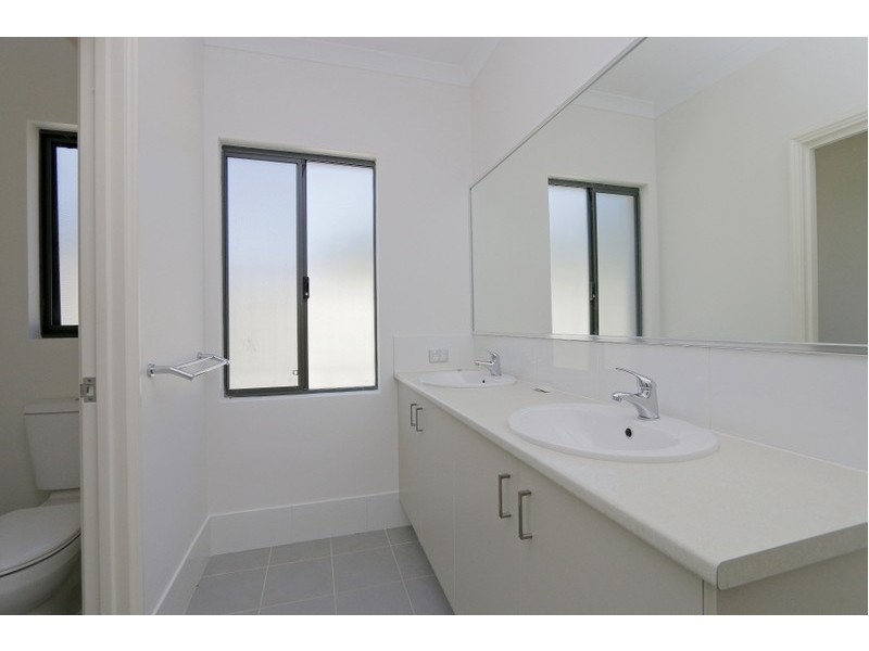 2/20 Mason Street, Cannington WA 6107