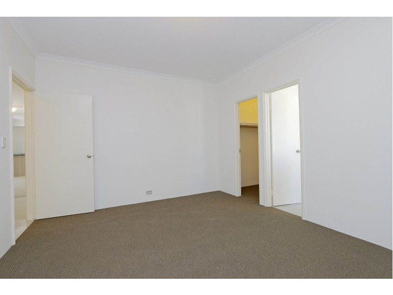 2/20 Mason Street, Cannington WA 6107