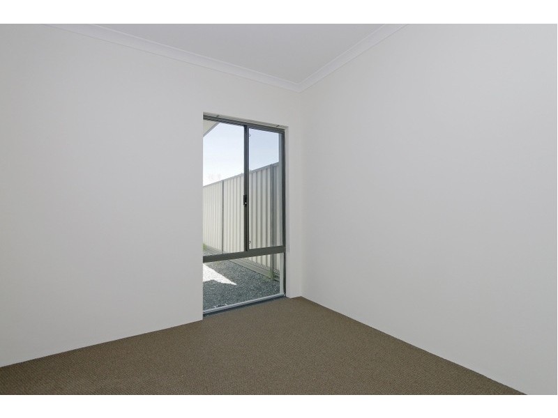 2/20 Mason Street, Cannington WA 6107