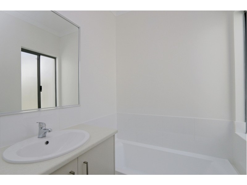 2/20 Mason Street, Cannington WA 6107