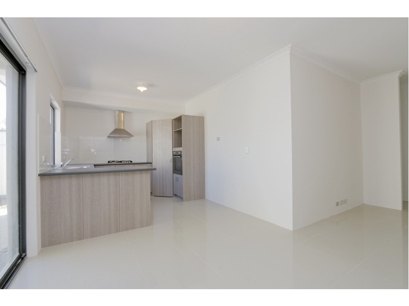 2/20 Mason Street, Cannington WA 6107