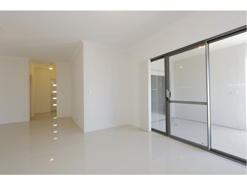 2/20 Mason Street, Cannington WA 6107