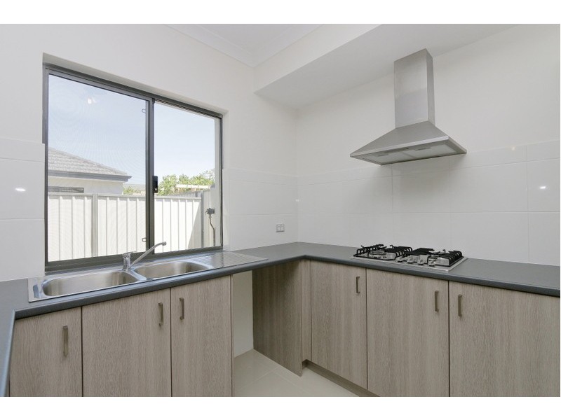 2/20 Mason Street, Cannington WA 6107