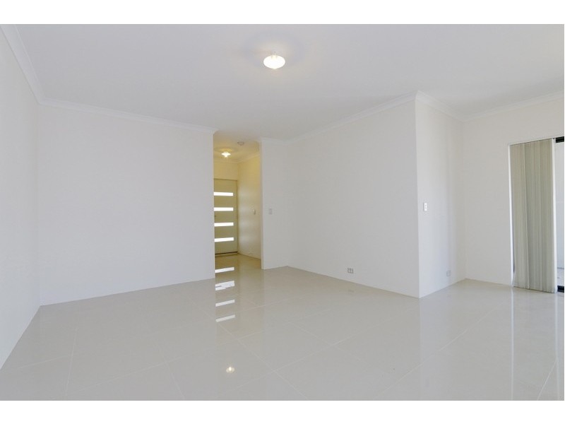 2/20 Mason Street, Cannington WA 6107