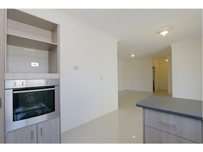 2/20 Mason Street, Cannington WA 6107