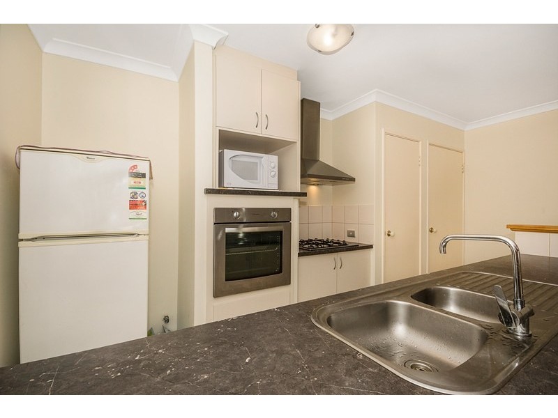 6 Burdekin Vista, Hammond Park WA 6164