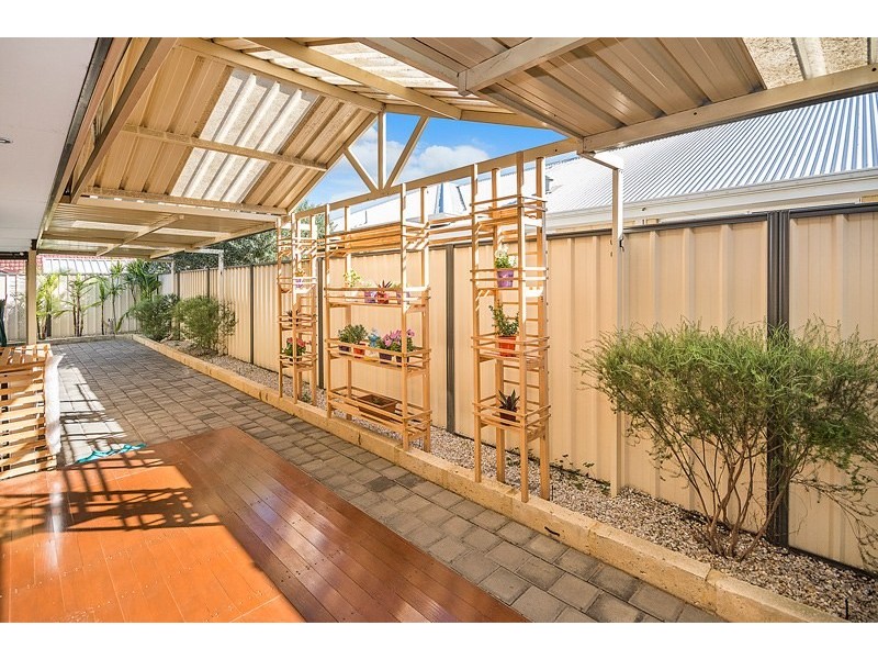 6 Burdekin Vista, Hammond Park WA 6164