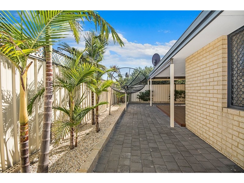 6 Burdekin Vista, Hammond Park WA 6164