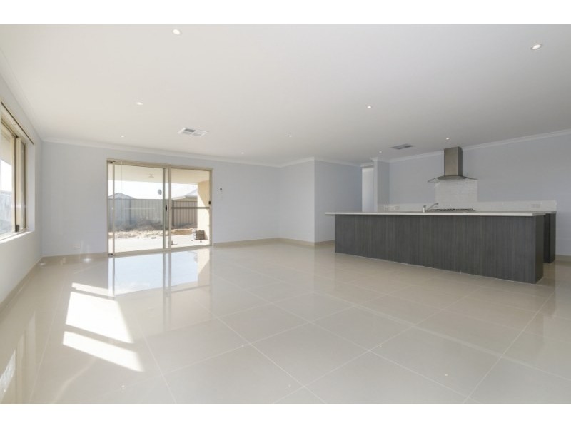 8 Poseidon Road, Byford WA 6122