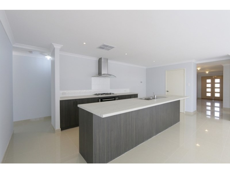 8 Poseidon Road, Byford WA 6122