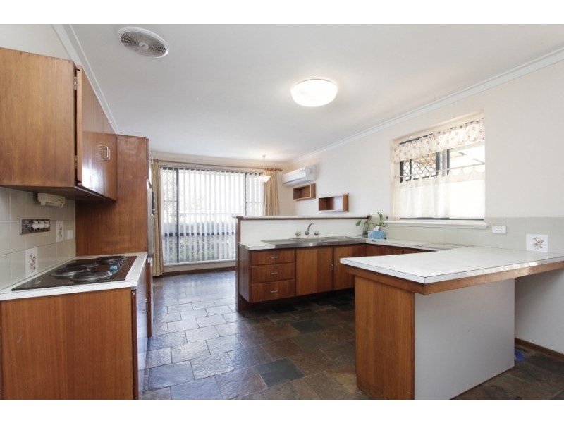 55 Lyndhurst Street, Dianella WA 6059