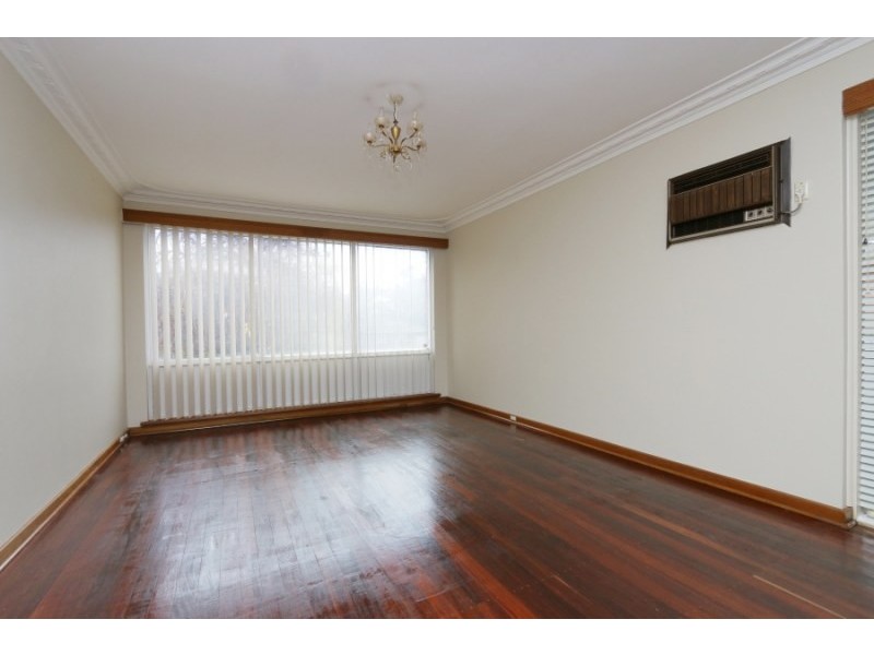 21 Macmorris Way, Spearwood WA 6163