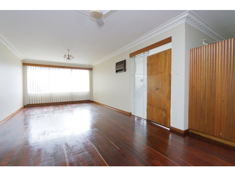 21 Macmorris Way, Spearwood WA 6163