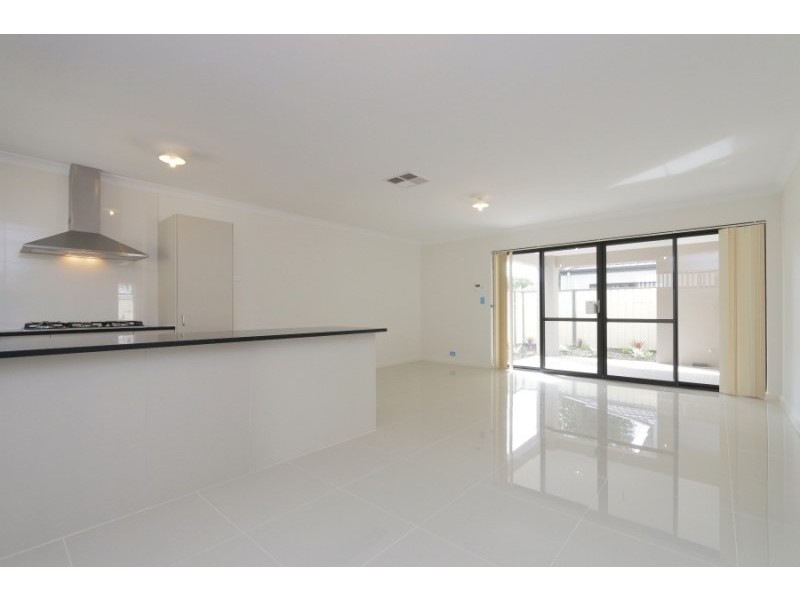 2/48 Gardiner Street, Belmont WA 6104