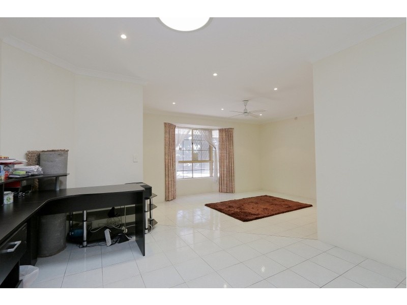 34 Keenan Way, Winthrop WA 6150