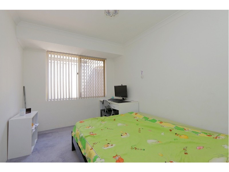 34 Keenan Way, Winthrop WA 6150